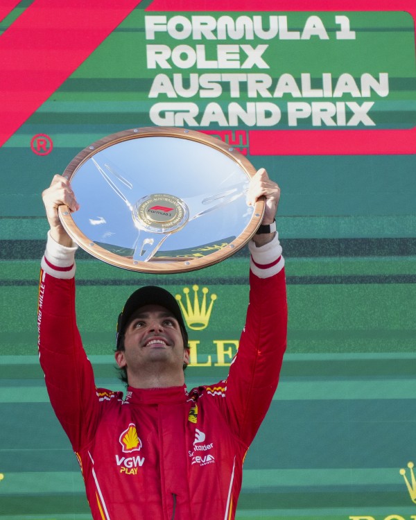 Carlos Sainz wins F1 Australian GP after early exit for Verstappen with