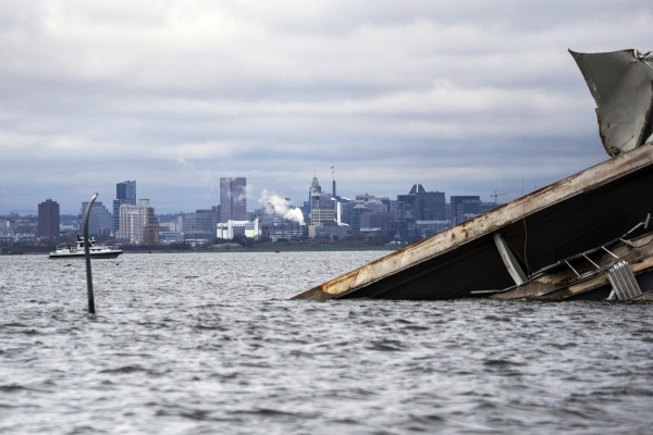 First vessel uses alternate channel to bypass wreckage... | AccessWDUN.com