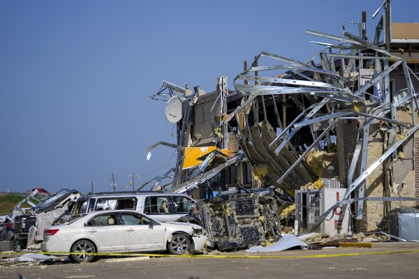 At least 21 dead in Memorial Day weekend storms that devastated several ...