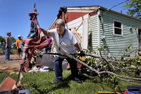 22 are dead across the US after weekend tornadoes. More storms may be ...