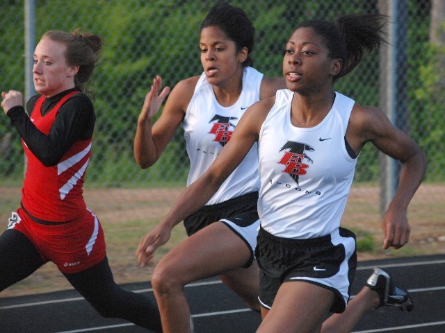 Track: Branch's Rucker strikes gold in 400 meters | AccessWDUN.com