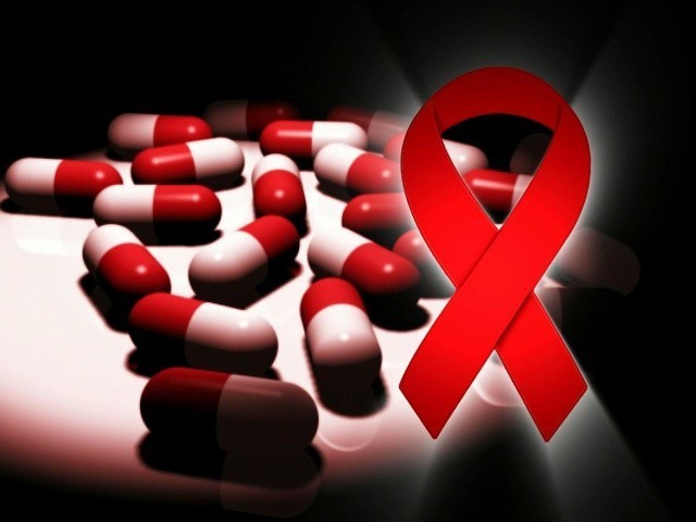 Химия спид ап. ВИЧ таблетки. Лекарство от СПИДА. Белые таблетки от ВИЧ. Таблетки от вича.