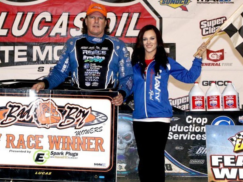 Bloomquist powers to Firecracker 100 WoO SLM victory