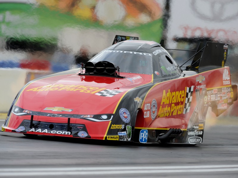 Courtney Force leads Funny Car qualifying in Vegas | AccessWDUN.com