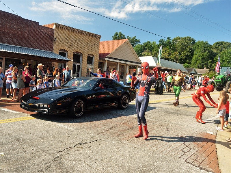 PHOTO GALLERY Crowds fill downtown Homer for 46thannu...