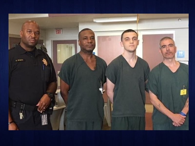 County inmates called heroes after daring resc...