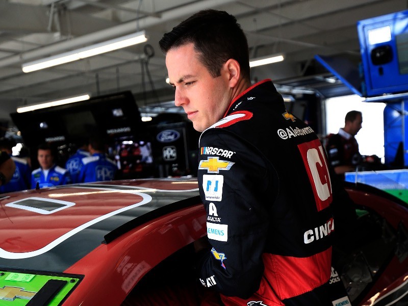 Alex Bowman leads a Hendrick Motorsports resurgence