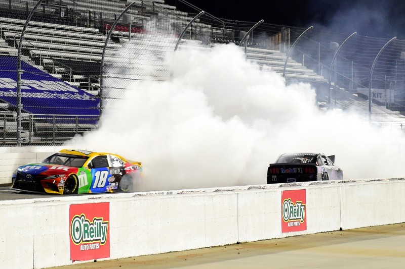 Chase Elliott wins Martinsville to make Cup title round | AccessWDUN.com