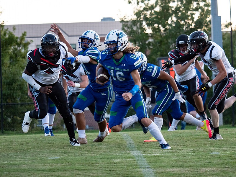 Football LCA Blows Past King s Ridge 40 13 AccessWDUN