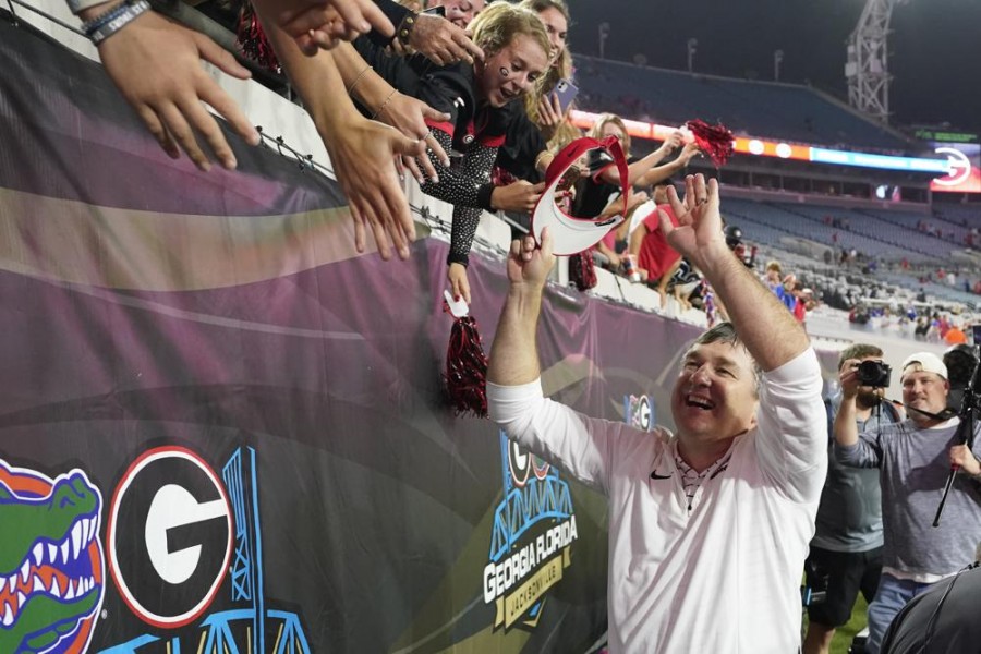 Georgia blasts TCU 65-7 in the College Football Playoff championship game,  wins back-to-back titles