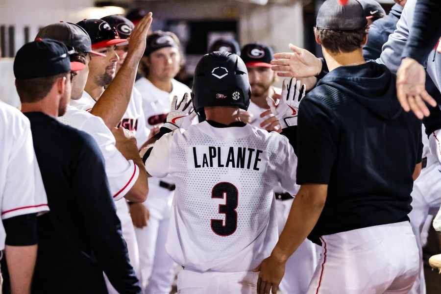 Georgia Baseball takes series over No. 18 Tennessee