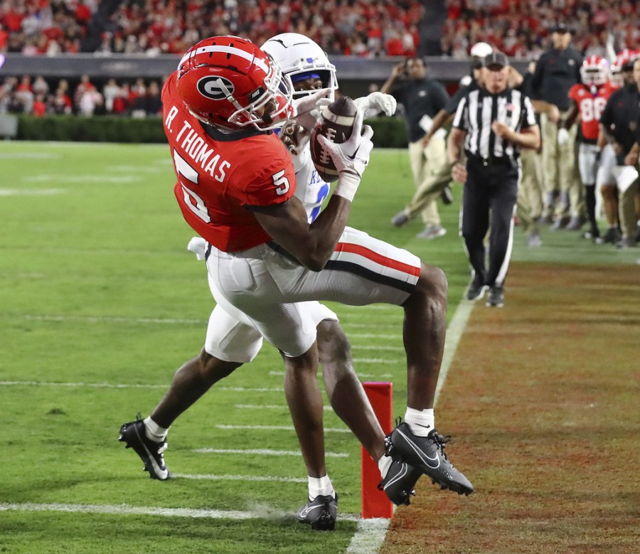 Thomas Davis @ Georgia  Georgia bulldogs football, Ncaa college