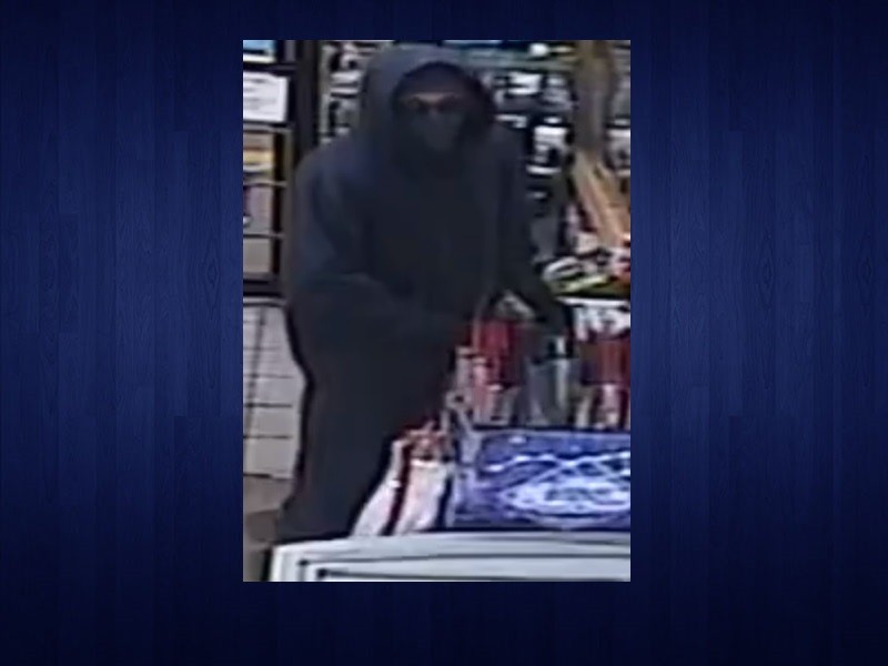 Search underway for suspect in Murrayville armed robber