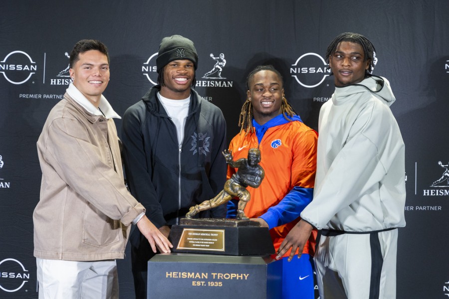 Hunter, Jeanty give 2024 Heisman Trophy ceremony a diff...