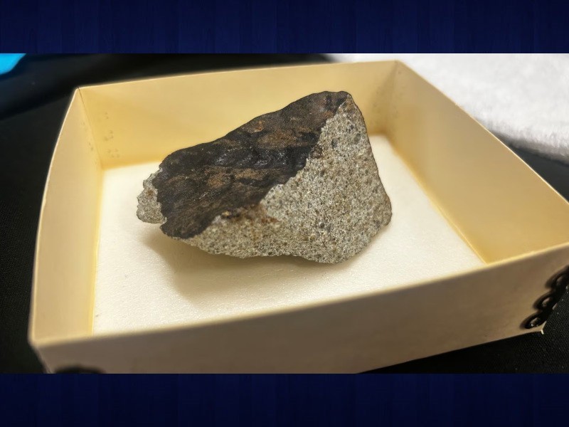 A fiery meteor that punched through a Georgia home’s ro…